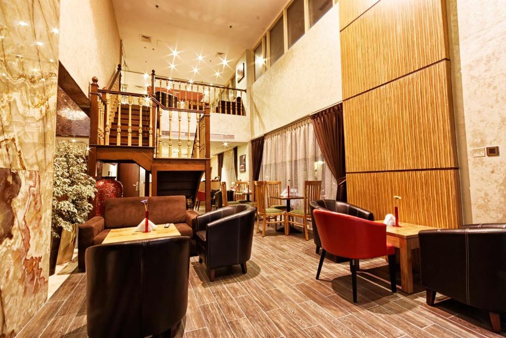 الشارقة Al Sheraa Hotel Apartment المظهر الخارجي الصورة
